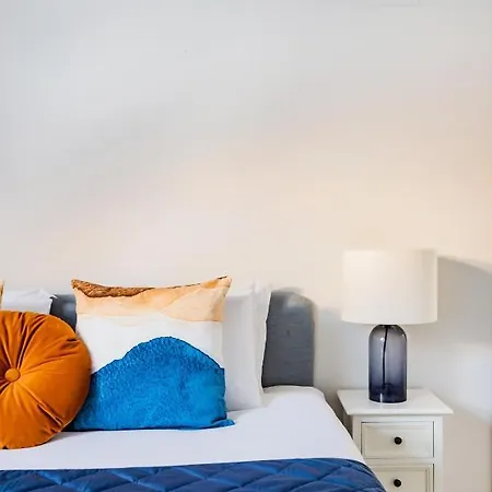 Mbird Lapa River View Duplex Apartment Lisbon